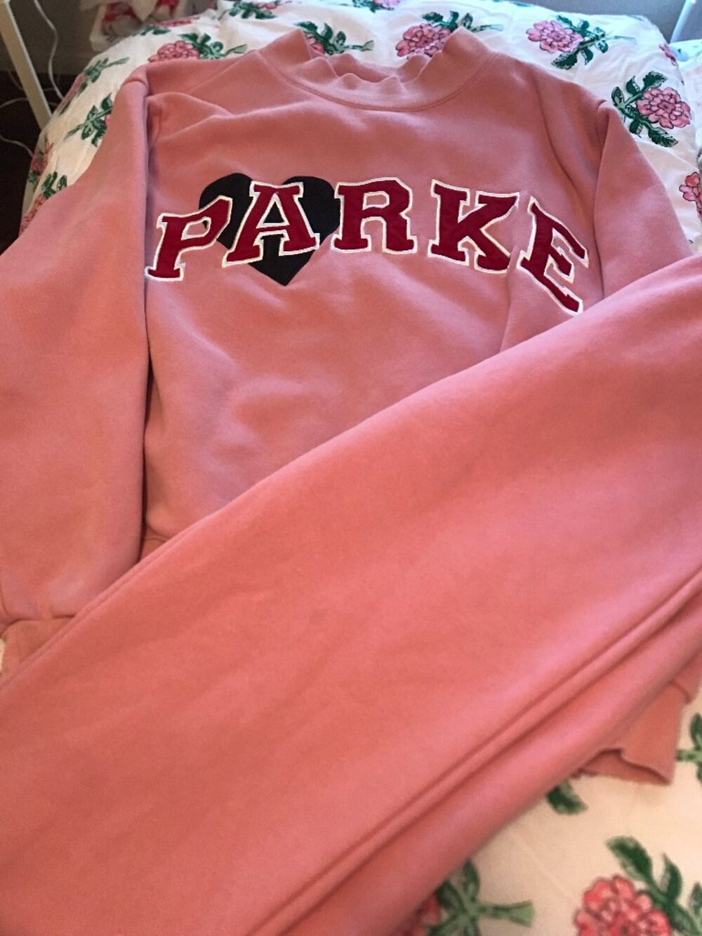 Limited edition pink PARKE sweat-set